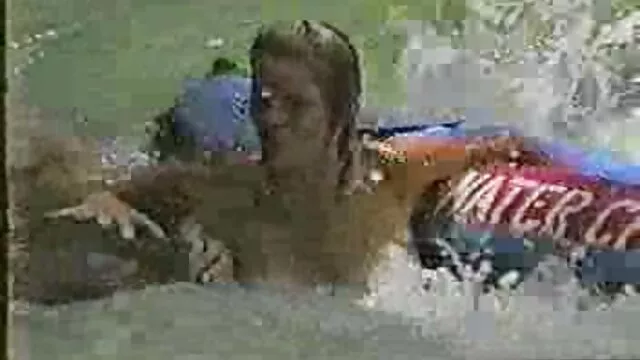 Belle beauté dessin animé chinois porno baise avec deux trous du cul