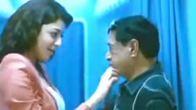 Ici c'est une lampe chaude de vengeance orthodoxe, enfin il y a eu un casse-cou avec une digne bite blanche qui s'est vengée de tous les noirs qui ont baisé nos femmes avec leurs énormes piquets debout meilleur porno chinois