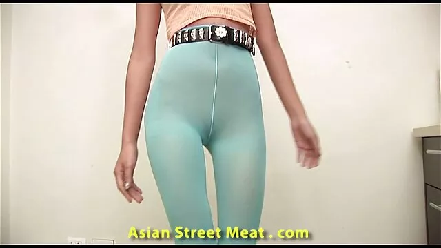 Blonde chaude baise dans les meilleur porno chinois coulisses