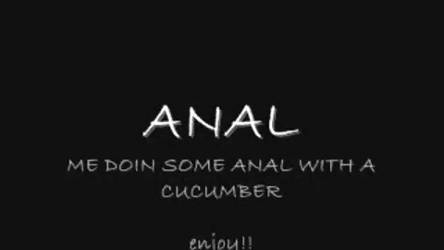 Blondie vêtue d'un short en jean caresse sa chatte à porno dessin animé chinois l'extérieur