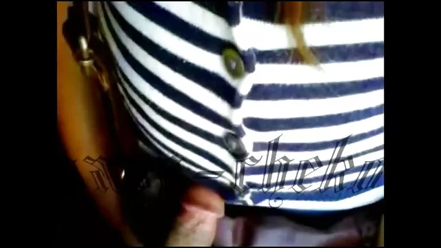 Au début, la blonde n'aimait pas qu'une sorte massage chinois porn de mec se faufile dans la rue avec une caméra vidéo et se mette à tirer sur son joli cul