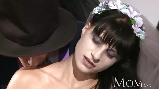 Natasha aime pornochinois les bites