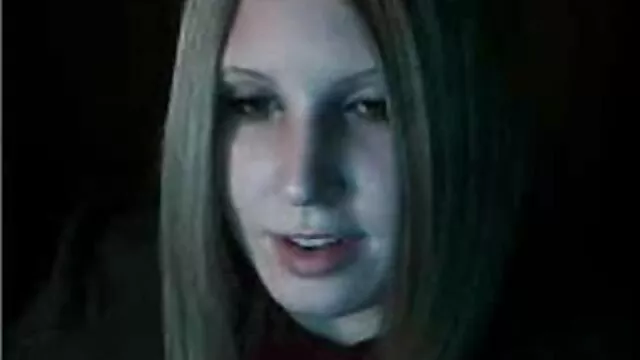 Fisting sex chinois video pour une blonde mature dans la nature