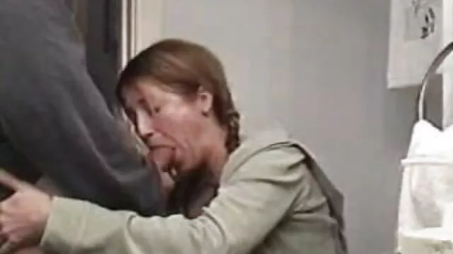 La brune Vanessa Sky suce une longue bite et x porno chinois baise à tout moment