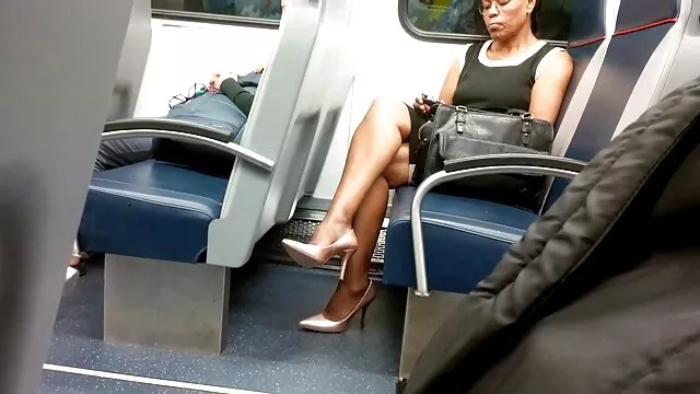 Beau couple sexy baise dans la massage chinois tukif nature