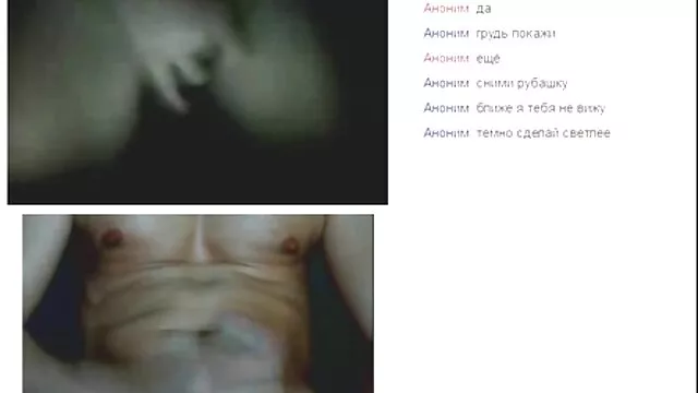 Maman baise sur le canapé avec un jeune homme porno x chinois