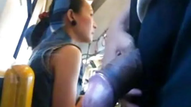 BBW avec une chatte rasée porn chinois suce un homme noir