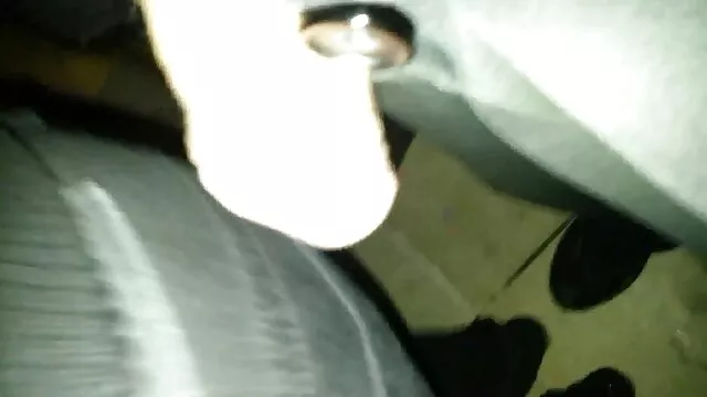 Un jeune homme baise durement une maman sex video chinois sexy